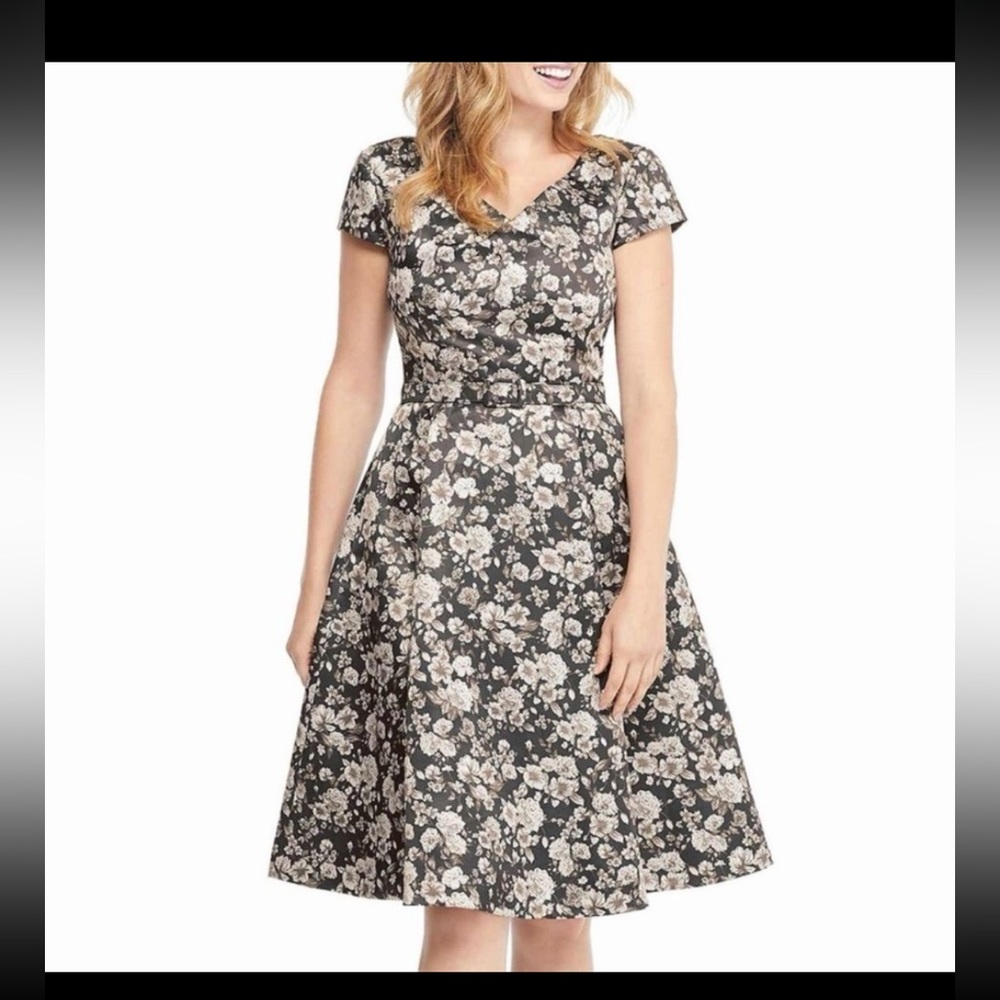 Gal Meets Glam Elle Brightex Floral Satin Dress Size 6